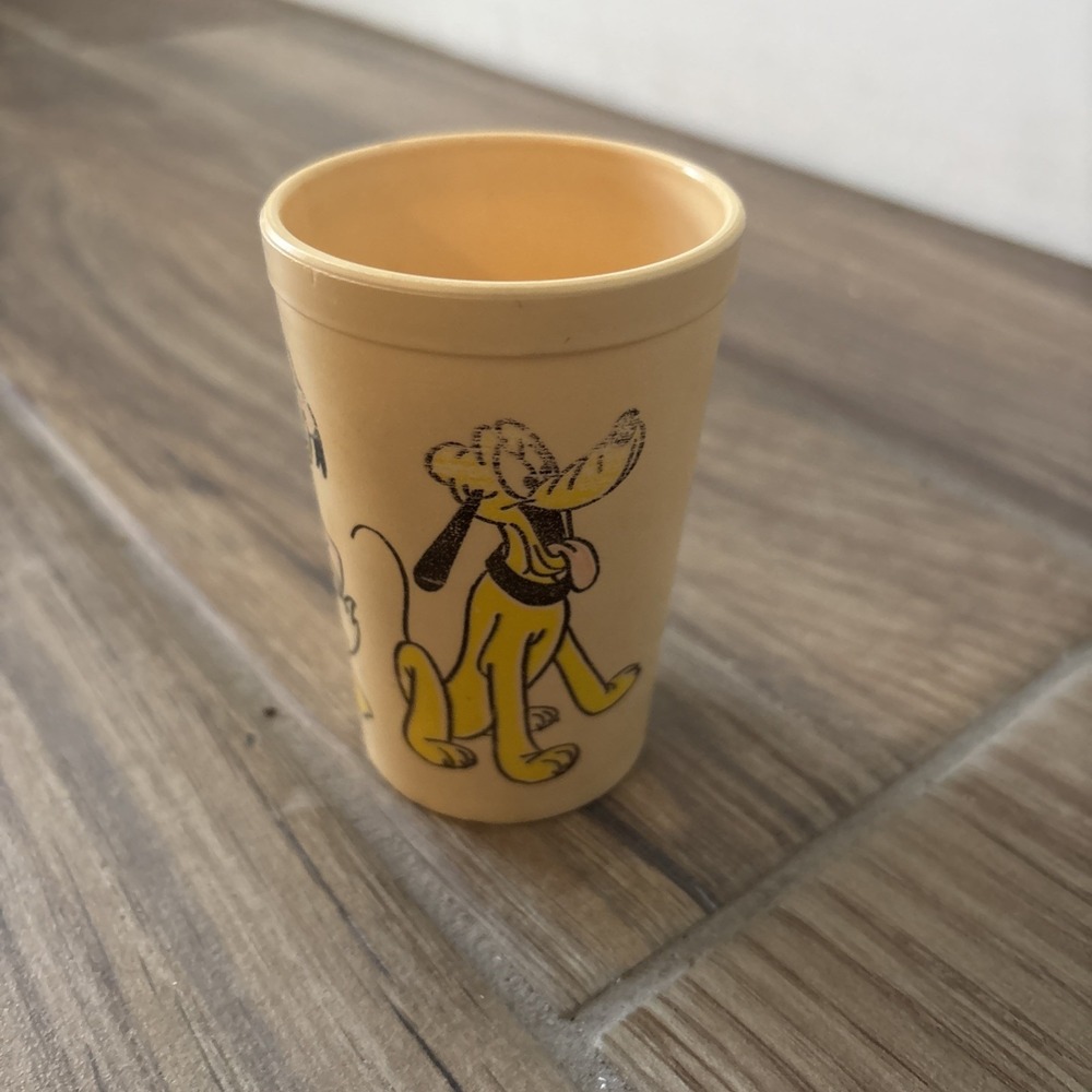 Vtg Walt Disney Productions‎ by Eagle Mickey Mouse Donald Duck Pluto Plastic Cup